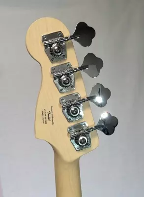 Squier - Affinity Series Precision Bass PJ, Maple Fingerboard - Black 7